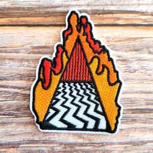 Twin Peaks Dougie Jones Good Luck Charm Embroidered Iron On Patch
